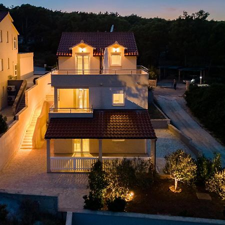 Villa Zdenka Milna  Eksteriør bilde